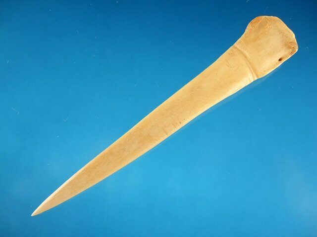 136. 3 3/4 Kentucky Engraved Bone Pin. G-10 SOLD