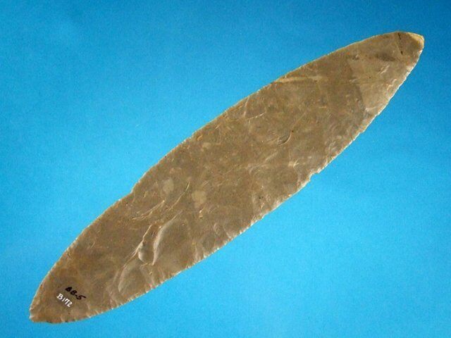 043. 8 1/16 Paper Thin Kentucky Bi-Pointed Blade, Ex: Beutell G-9+ $4400.00 SOLD
