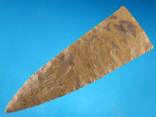 056. 5 3/8 Tennessee Fort Payne Flint Benton Triangular Blade. G-10 $550.00 SOLD