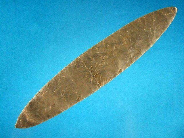 075.  9 5/8 Very Thin Tennessee Hornstone Turkeytail Blade, G-10+ Material And Workmanship, Prehistorically Broken. $4800.00 SOLD