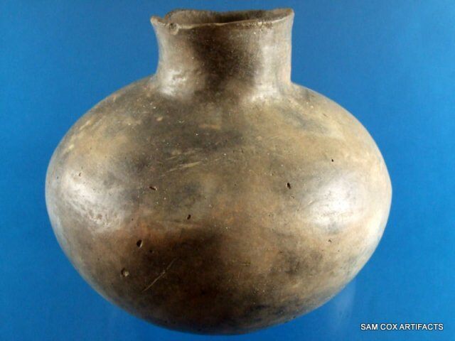 029. 9 Inch Solid Condition Scott County MO Pottery Water Bottle G-9 $450.00